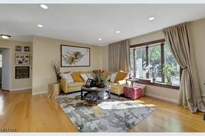 39-21 Knott Ter, Fair Lawn, NJ 07410 - Photo 6