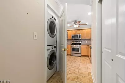 43 Manchester Ct, Kinnelon, NJ 07405 - Photo 8