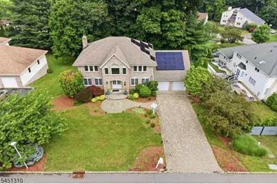 37 Continental Rd, Parsippany, NJ 07950 - Photo 2