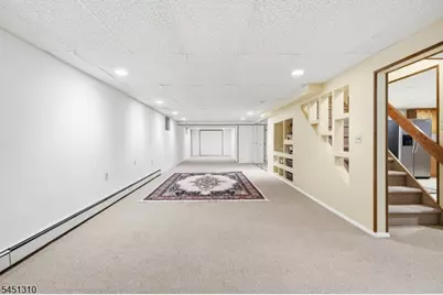 37 Continental Rd, Parsippany, NJ 07950 - Photo 26