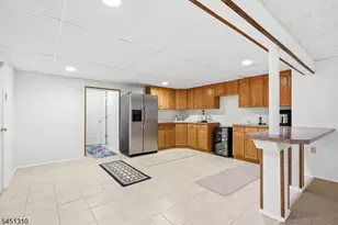 37 Continental Rd, Parsippany, NJ 07950 - Photo 24