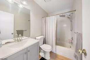 35 Byrnes Ln E, Sayreville Boro, NJ 08872 - Photo 14