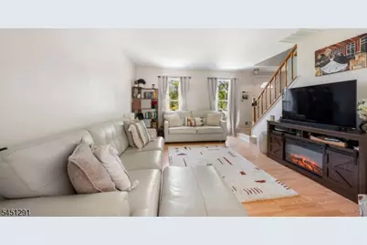 35 Byrnes Ln East, Sayreville Boro, NJ 08872 - Photo 6