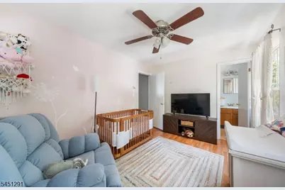 35 Byrnes Ln East, Sayreville Boro, NJ 08872 - Photo 16