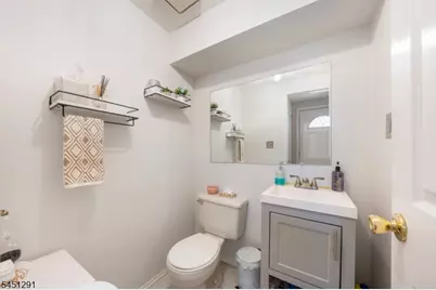 35 Byrnes Ln East, Sayreville Boro, NJ 08872 - Photo 18