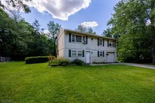 103 Alturas Rd, Vernon, NJ 07422 - Photo 2