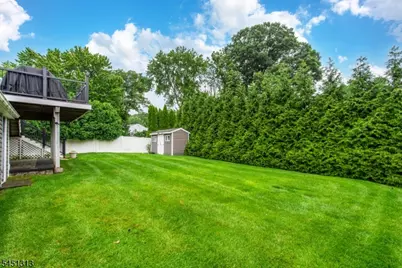 3 Barry Dr, Rockaway Township, NJ 07866 - Photo 2