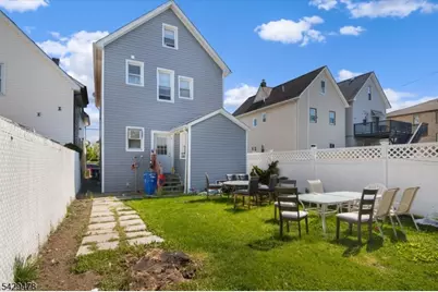 22 Tuttle St, Wallington, NJ 07057 - Photo 32