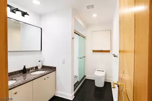 26 Benjamin Dr, Springfield, NJ 07081 - Photo 8