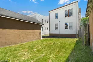 98 Delmar Pl, Irvington, NJ 07111 - Photo 4