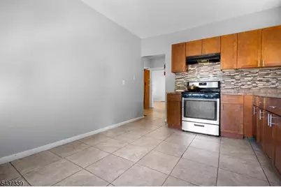 98 Delmar Pl, Irvington, NJ 07111 - Photo 18