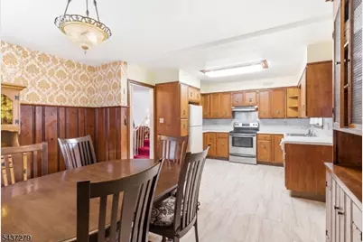 508 Irvington Avenue, Maplewood, NJ 07040 - Photo 10