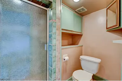 275 Greylock Pkwy #3, Belleville, NJ 07109 - Photo 38