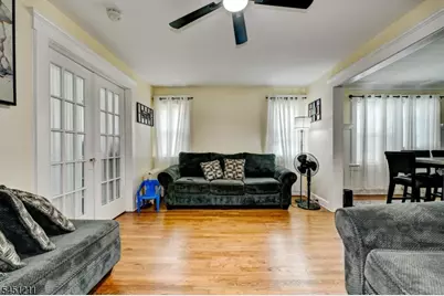 275 Greylock Pkwy #3, Belleville, NJ 07109 - Photo 6