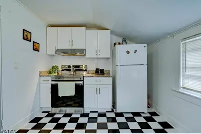 275 Greylock Pkwy #3, Belleville, NJ 07109 - Photo 34