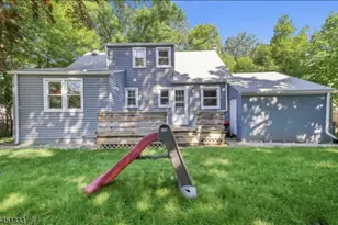 2208 Paff Pl, Scotch Plains Township, NJ 07076 - Photo 14
