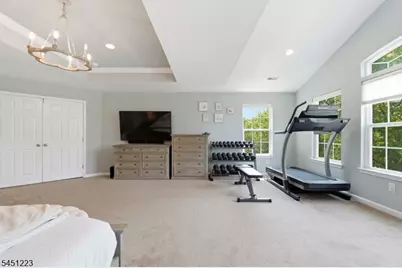 51 Oak Leaf Ln, Tinton Falls Boro, NJ 07712 - Photo 8