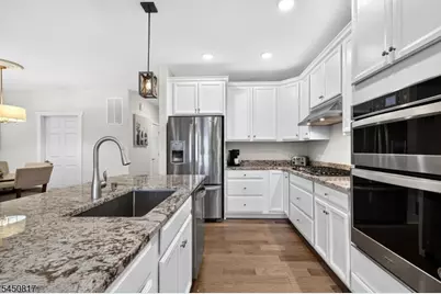 1 Vanderbilt Blvd #303, Florham Park, NJ 07932 - Photo 10
