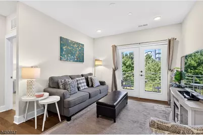1 Vanderbilt Blvd #303, Florham Park, NJ 07932 - Photo 12