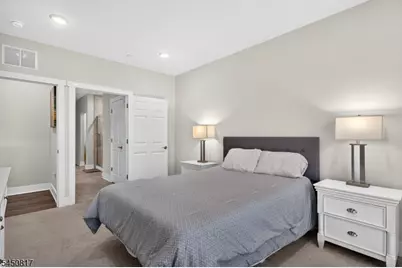 1 Vanderbilt Blvd #303, Florham Park, NJ 07932 - Photo 14