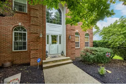 208 Yvonne Way, Greenwich Township, NJ 08886 - Photo 2