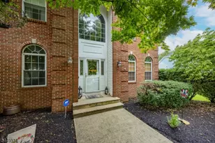 208 Yvonne Way, Greenwich Township, NJ 08886 - Photo 2