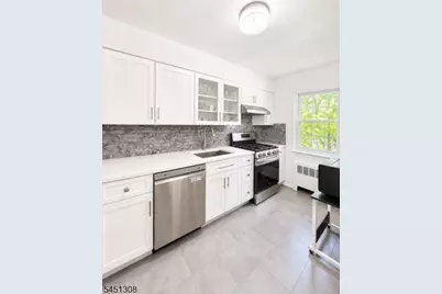 13 Wedgewood Dr Unit #87, Verona, NJ 07044 - Photo 10