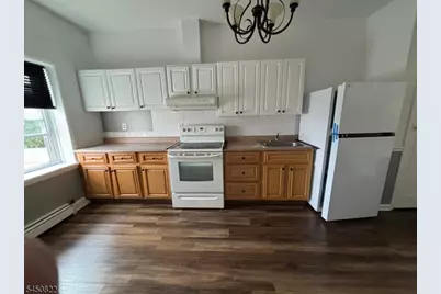 17 Elm St, Newark, NJ 07102 - Photo 2