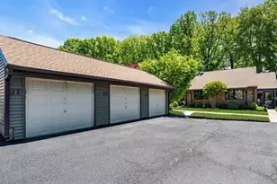 32 Dickinson Ct, Middletown Twp., NJ 07701 - Photo 16