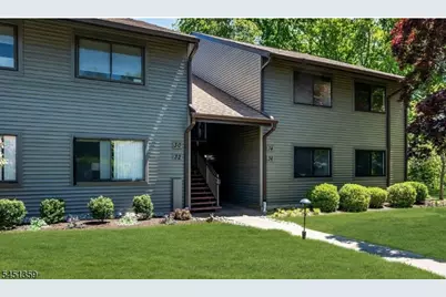 32 Dickinson Ct, Middletown Twp., NJ 07701 - Photo 1