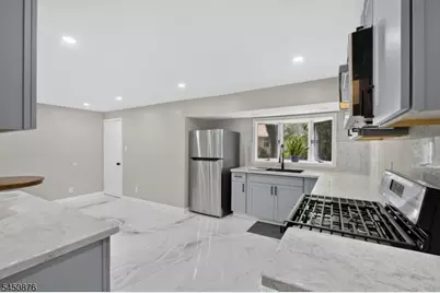 701 W Park Ave, Lindenwold Boro, NJ 08021 - Photo 12