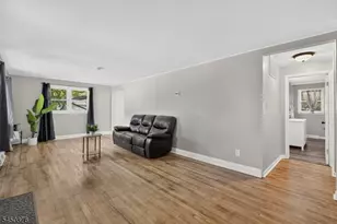 701 W Park Ave, Lindenwold Boro, NJ 08021 - Photo 2