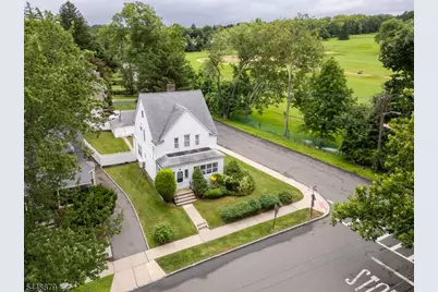 39 Brookdale Ave, Verona, NJ 07044 - Photo 1