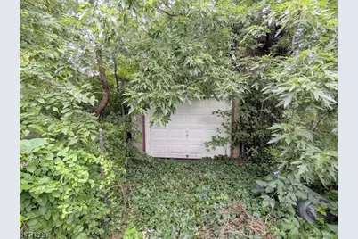 334 Schley St, Newark, NJ 07112 - Photo 28