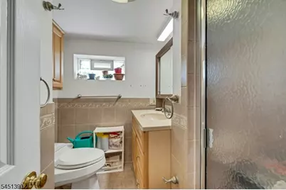 446 Post Ave, Lyndhurst Township, NJ 07071 - Photo 34