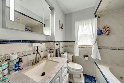 446 Post Ave, Lyndhurst Township, NJ 07071 - Photo 10