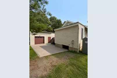 332 E Main St, Tuckerton, NJ 08087 - Photo 10
