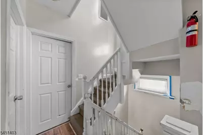 38 Nairn Pl, Newark, NJ 07108 - Photo 4