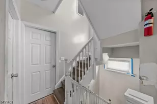 38 Nairn Pl, Newark, NJ 07108 - Photo 4