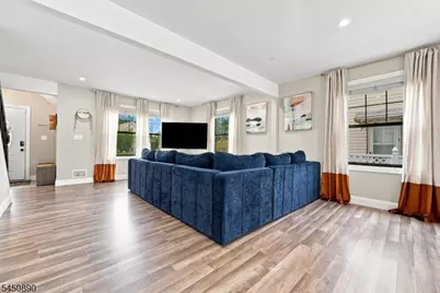 1305 E Henry St, Linden, NJ 07036 - Photo 6