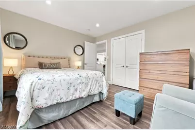 1305 E Henry St, Linden, NJ 07036 - Photo 20