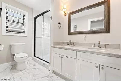 1305 E Henry St, Linden, NJ 07036 - Photo 30