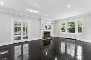 731 Berkeley Ave, Orange, NJ 07050 - Photo 34