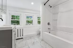 731 Berkeley Ave, Orange, NJ 07050 - Photo 40