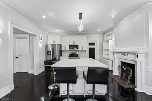 731 Berkeley Ave, Orange, NJ 07050 - Photo 18