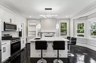 731 Berkeley Ave, Orange, NJ 07050 - Photo 16