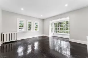 731 Berkeley Ave, Orange, NJ 07050 - Photo 26