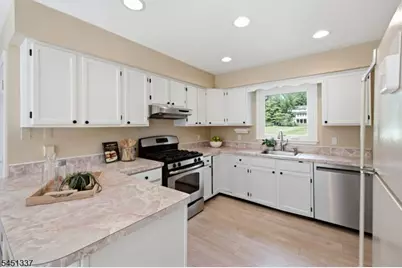 3 Brown Ct, Clinton Township, NJ 08801 - Photo 20