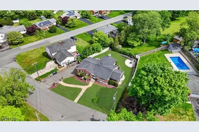 840 Lopatcong St, Belvidere, NJ 07823 - Photo 6