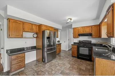 9 North Field Dr, Wantage, NJ 07461 - Photo 12